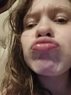 _AngelaGarcia_ live