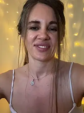 LucieMack live