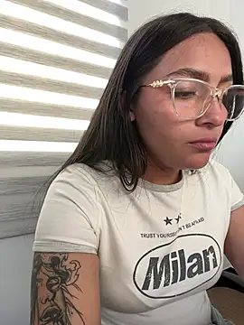 Alyha_cortes_ live