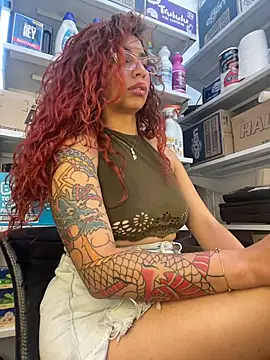 PrettyChloe_ live
