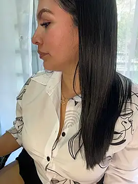 Sofia_Convers live