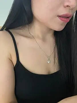 Lilyy_babyy live