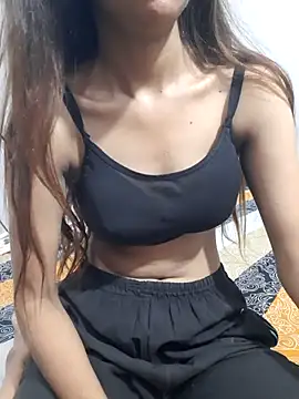 Pretty_Little_Babyy live