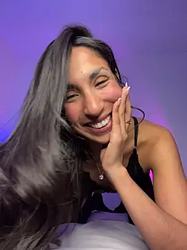 MaddyX__ live