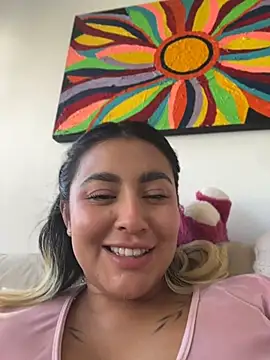Elina_Hills live