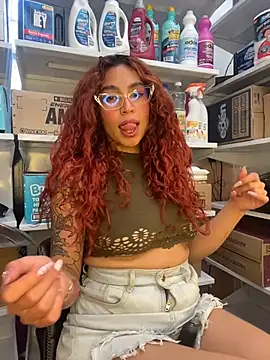 PrettyChloe_ live