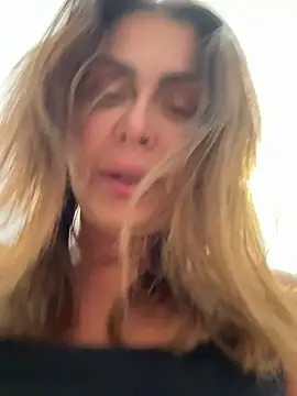 Evelyn_Anya live