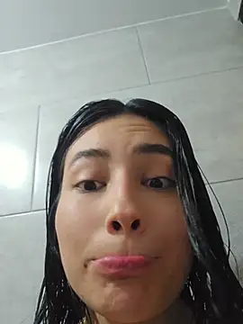 VioletRousee live