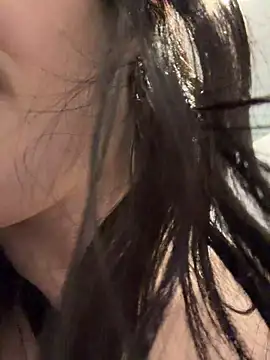 Mia_Mia_M live