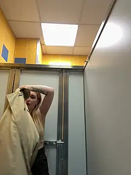 Polly_Pop live