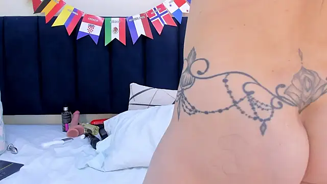 sophieturner_mg live
