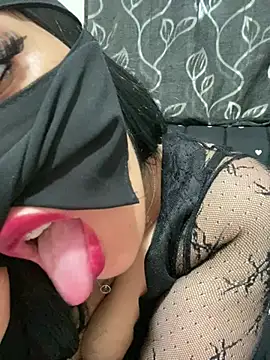 mari_layali live