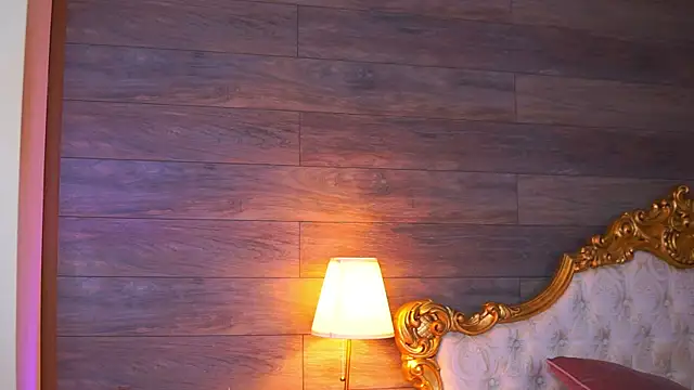 Juicy_Jessye live