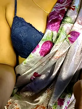 Desi_cheese live