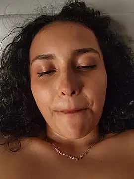Lucy_Marin live