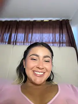 Elina_Hills live