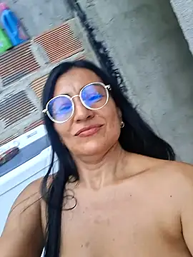 maturexxxnaughty live