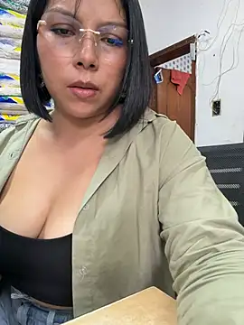 ISABELLA__LUNA live