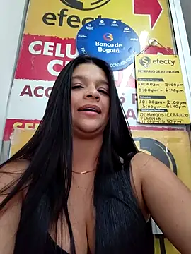 Layla-daring live