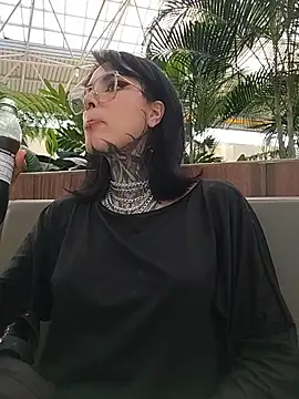 taaylor33 live