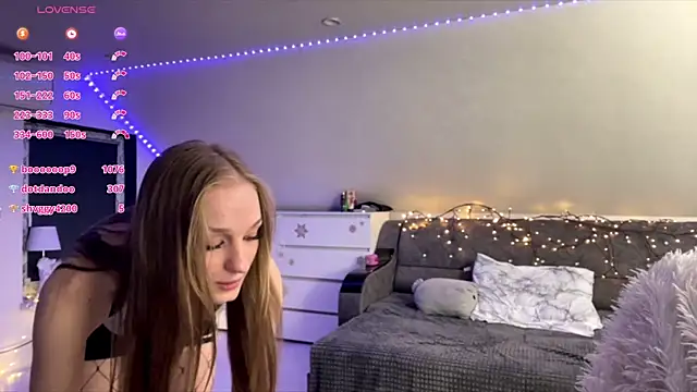 Anika_Socutehe live