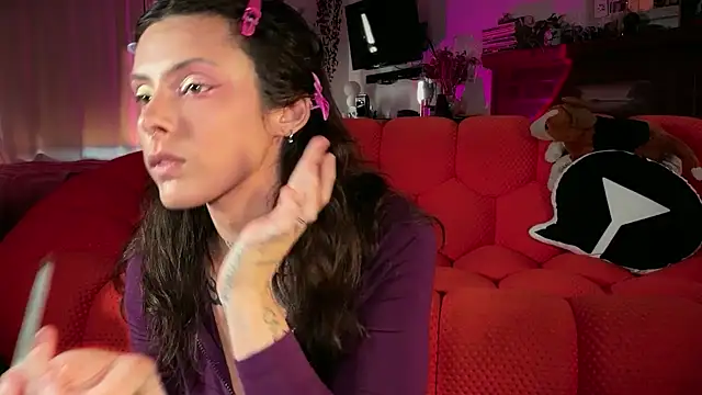 GennaJames live