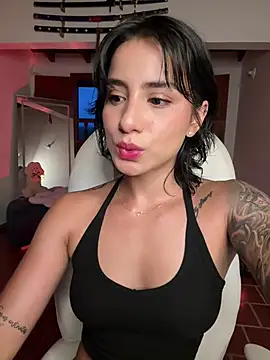 Ale_Lewis live