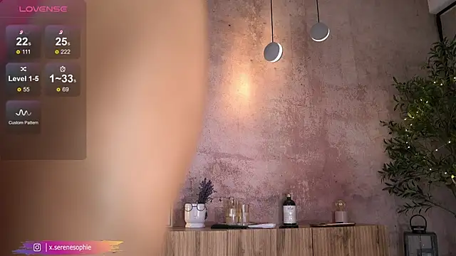 Serene_Sophiex live