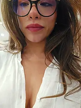 Karen_San_Miguel live