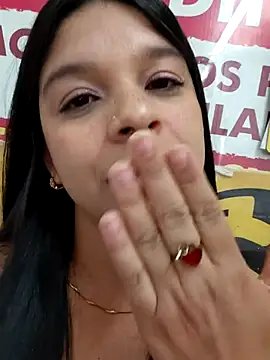 Layla-daring live