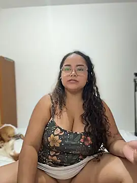 CurlyGirl_1 live