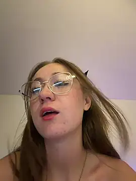 Freyastimeee live
