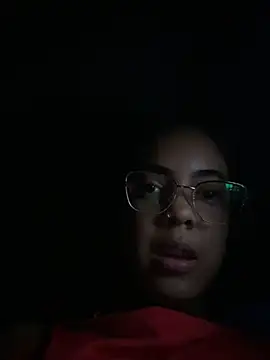 NAUGHTY_LITTLE_18 live