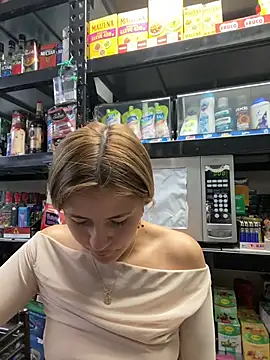 Andrea_19blonde profile