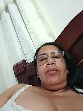 Emilif_ live