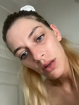 Bellalolahot live
