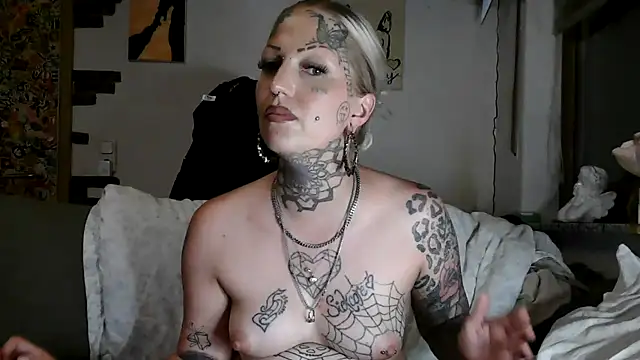 RoxxyInk live