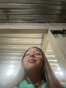 coraline_Ro live