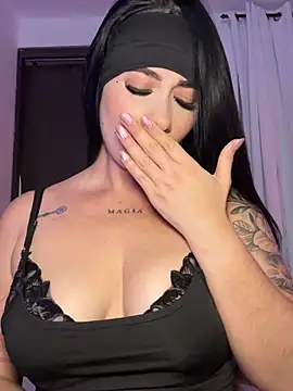Libia_James live