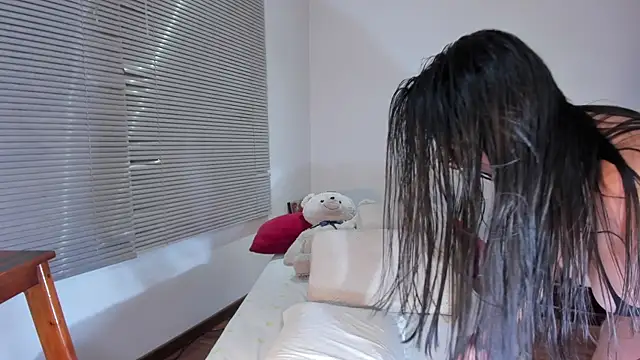 Busty_Charms live