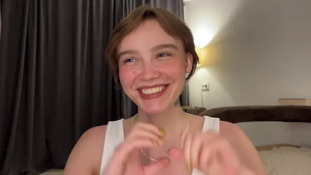 Lolatatee live