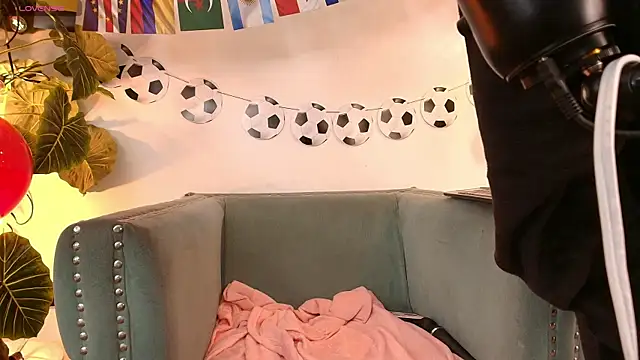 sweetlyundone live