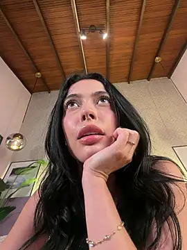 ElleDiane live