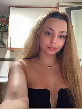 Noeliagglow live