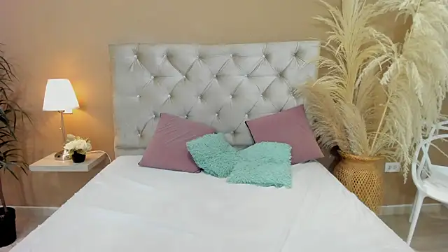 Zoesecret live