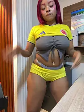 Kloe_rousse01 live