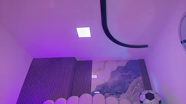 hot_dione live