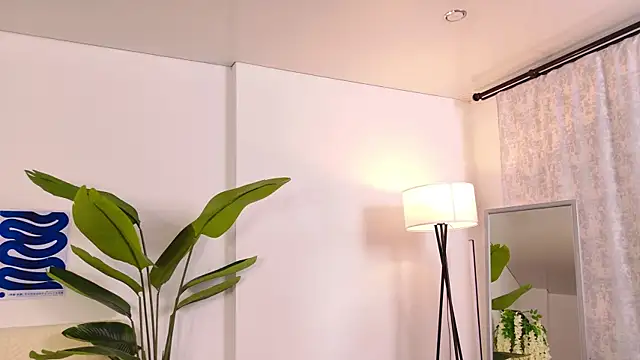 VixenLuxe live