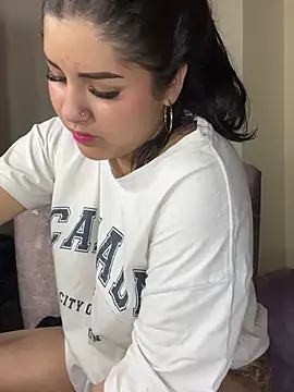 LunaGirl2026 live