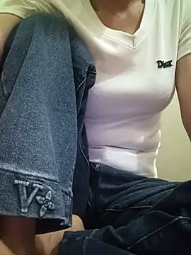 Lyly-6868 live